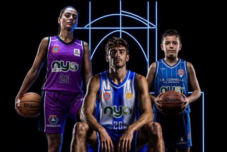 Los equipos de la SD Espanyol de básquet presentan sus equipaciones para la nueva temporada