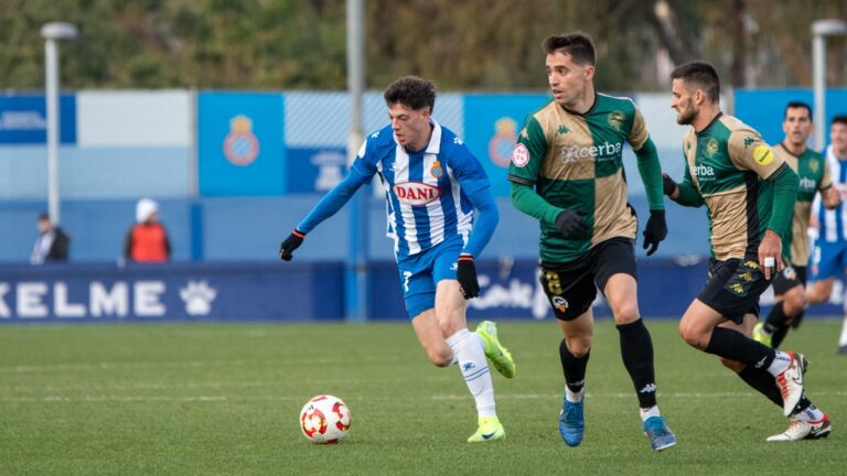 El Espanyol B recibe a la UD Alzira en busca de la victoria