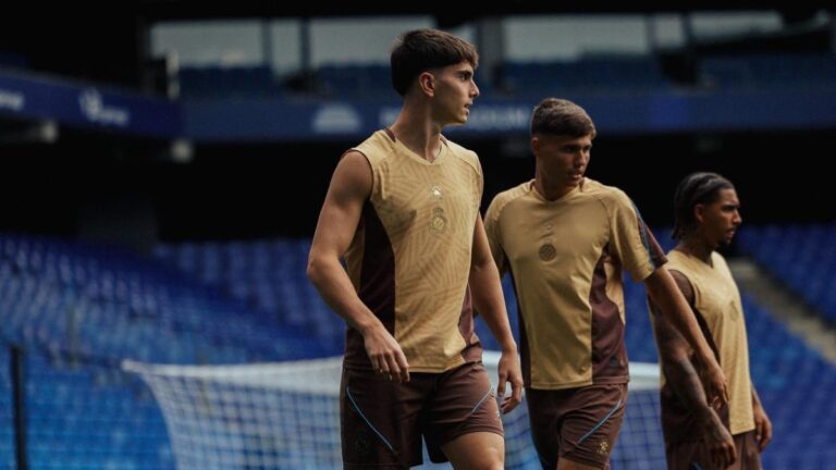 La cantera del Espanyol pide su espacio en el primer equipo Roger Hinojo y Rafa Bauzà son jugadores del primer equipo del Espanyol