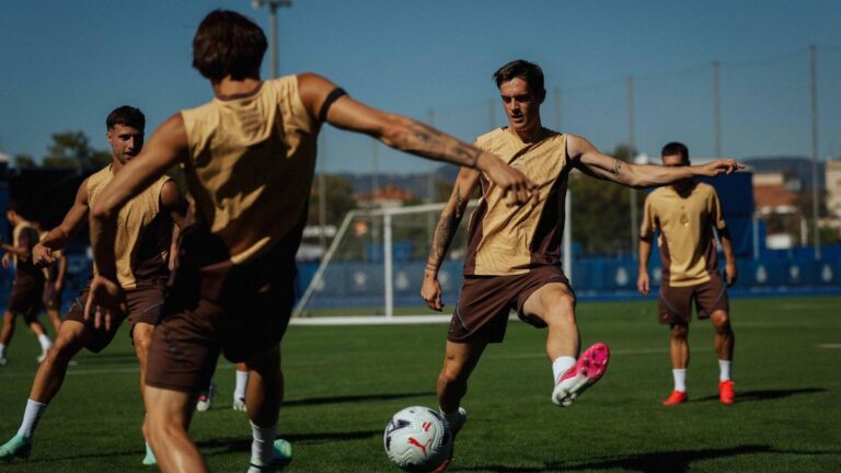 El Espanyol se ejercita en la CE Dani Jarque antes del parón