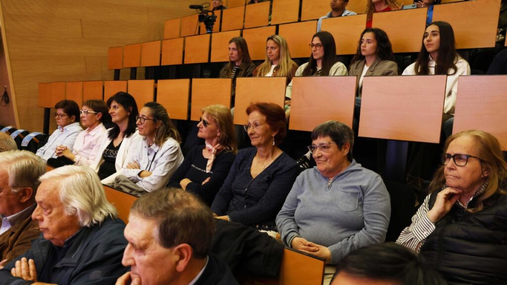 Las jugadoras del Espanyol Femenino en la presentación de 'Espanyol en Femení'