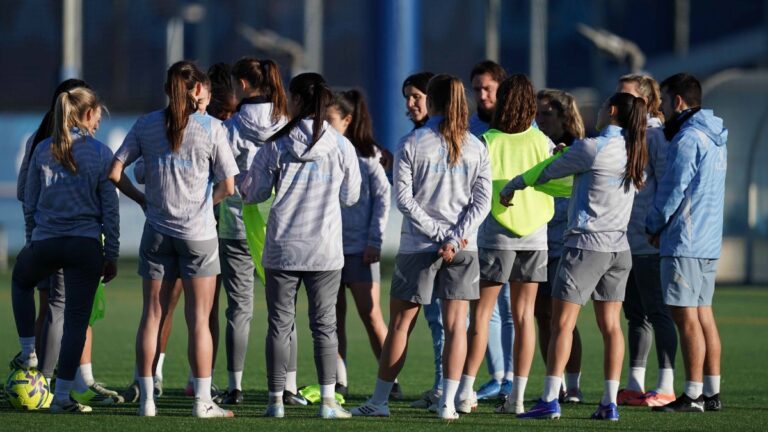 El Espanyol Femenino, en un entrenamiento en la CE Dani Jarque