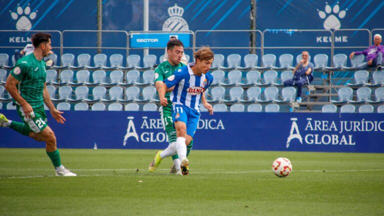 Lluc Castell fue titular en el ataque del Espanyol B ante la UE Cornellà