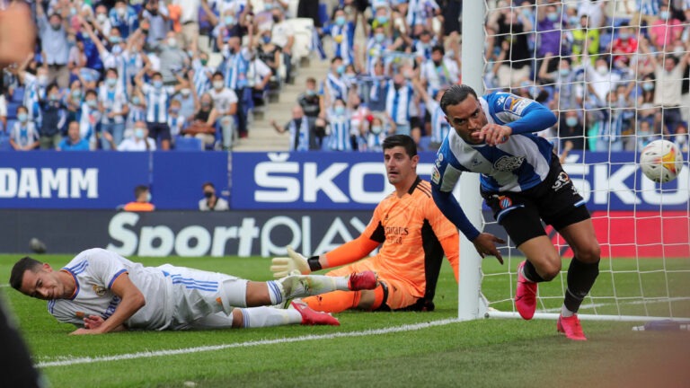 Raúl de Tomás y Aleix Vidal marcaron en la última victoria perica