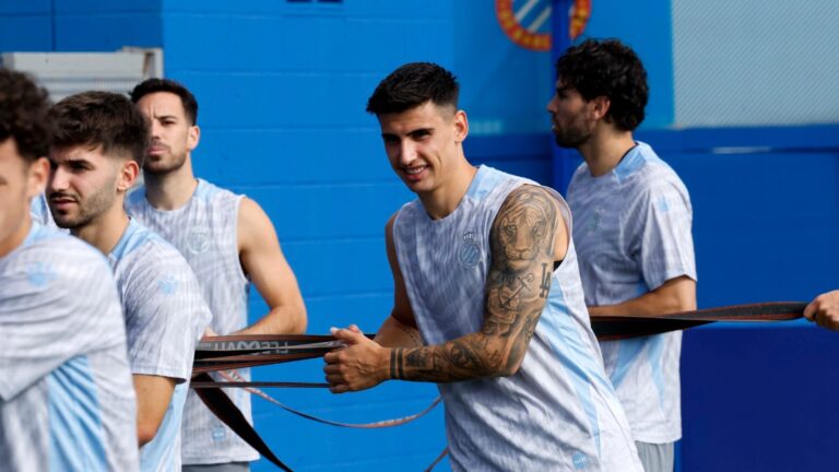 Rubén Sánchez y Javi Hernández hacen la pretemporada con el primer equipo