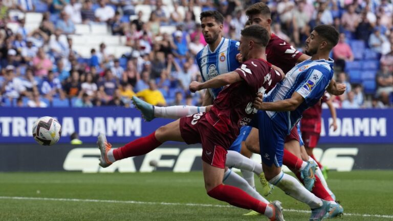 El Sevilla FC se llevó la victoria en su última visita al Espanyol (2-3)