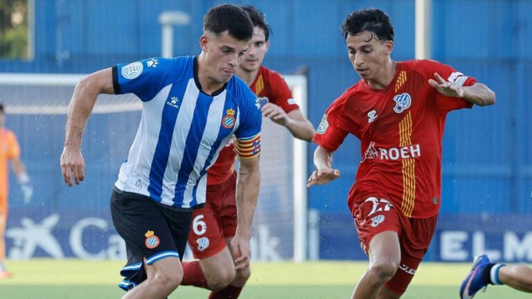 Ferran Gómez, capitán en el Espanyol B - CE Europa de pretemporada