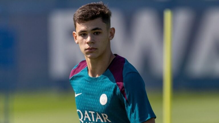 Gabriel Moscardo prepara un partido de la Ligue 1 con el PSG
