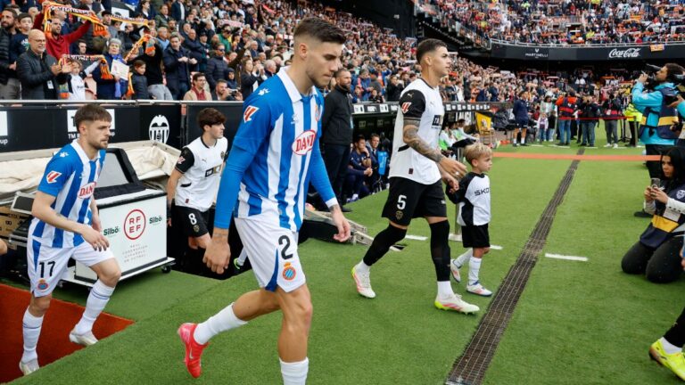 Roberto Fernández y Jofre Carreras, en el Valencia CF - Espanyol