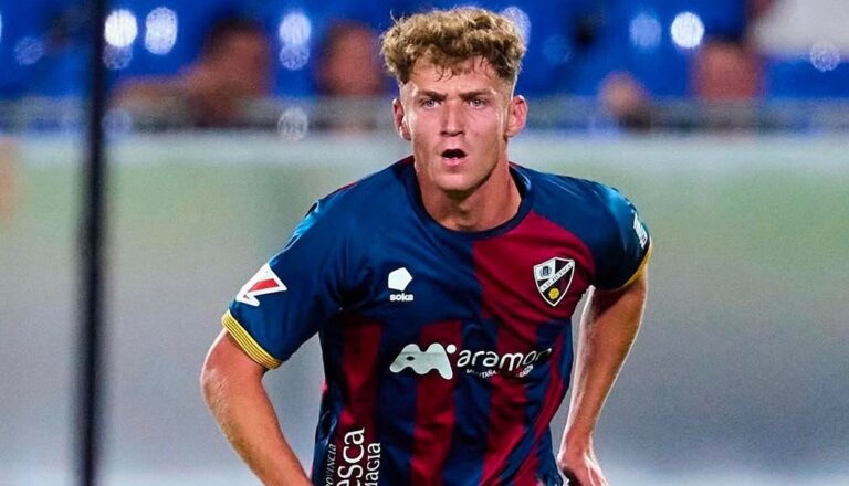Hugo Pérez jugó la primera parte de la temporada en la SD Huesca cedido