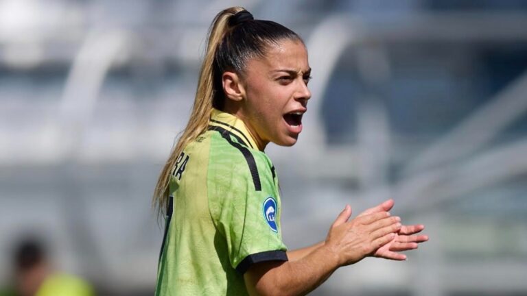 Iara Lacosta estrena el casillero de goles del Espanyol Femenino