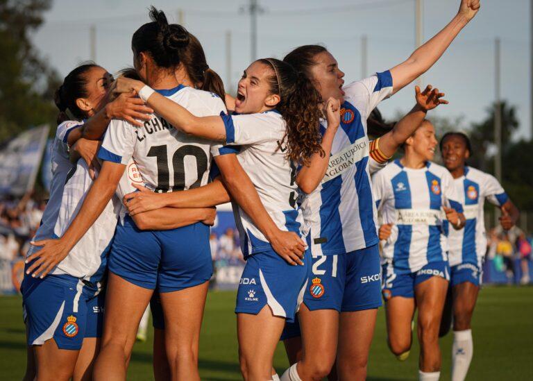 El Espanyol Femenino celebra el primer gol de la final de Lice Chamorro