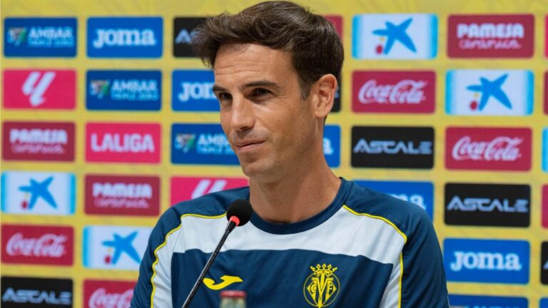 Iñigo Pérez, en la sala de prensa de La Cerámica