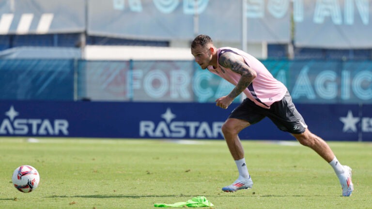 Cardona en su primer entrenamiento como perico