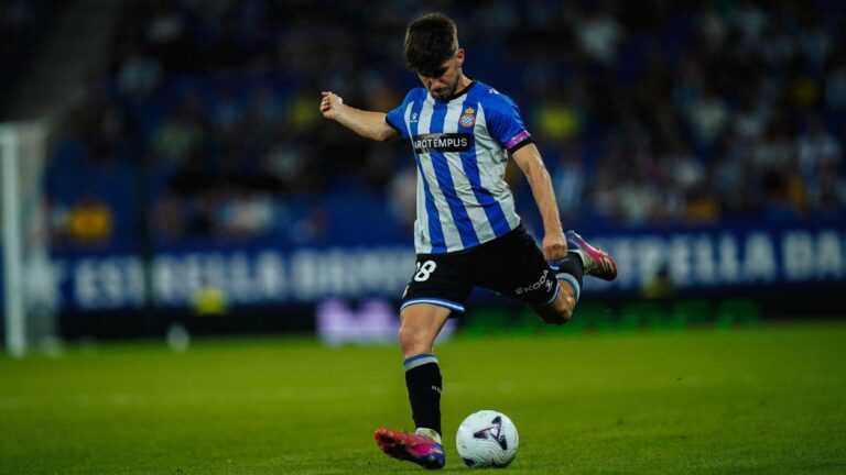 Javi Hernández busca respuestas a una noche para olvidar Javi Hernández quiere pasar página tras caer contra el Elche CF