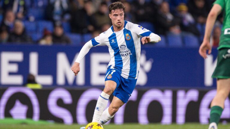 Javi Puado volverá al once del Espanyol ante el FC Andorra