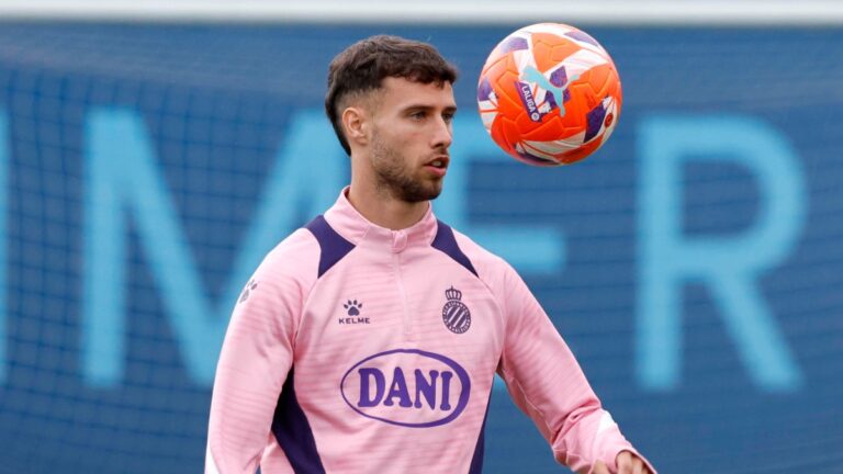 Javi Puado, en un entrenamiento de final de temporada