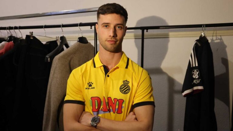 Javi Puado, modelo del Espanyol en la MBFWMadrid2026