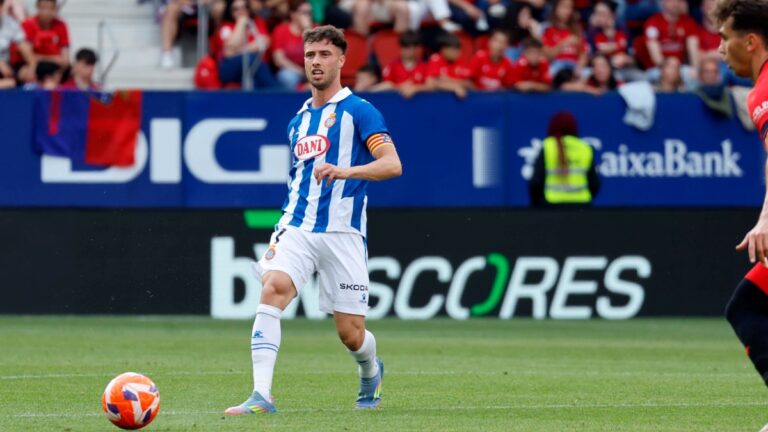 Javi Puado jugó 75 minutos en el CA Osasuna - Espanyol