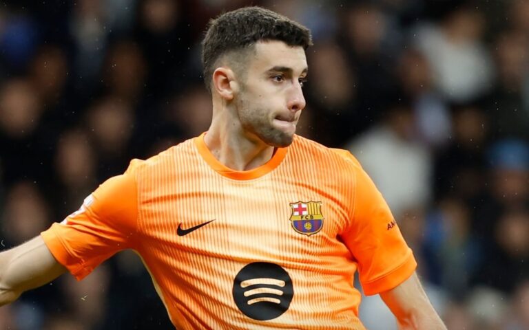 Joan Garcia, en el RCDE Stadium con la camiseta del Barça