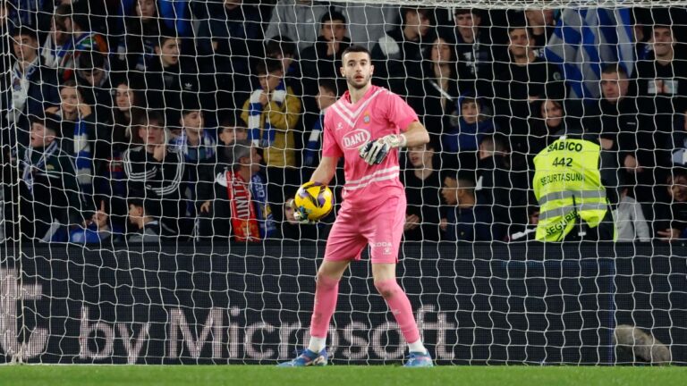 Joan Garcia, en el Reale Arena con el Espanyol