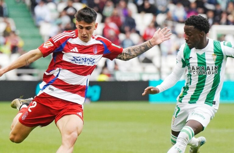 Rubén Sánchez volvió a ser titular en un partido que acabó ganando el Córdoba por 5-0 al Granada CF