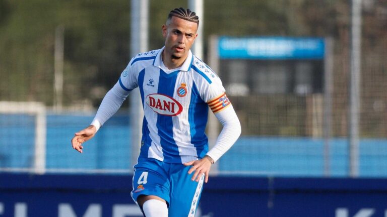 José Luis Catalá se mantuvo como titular en el Espanyol B - Torrent CF