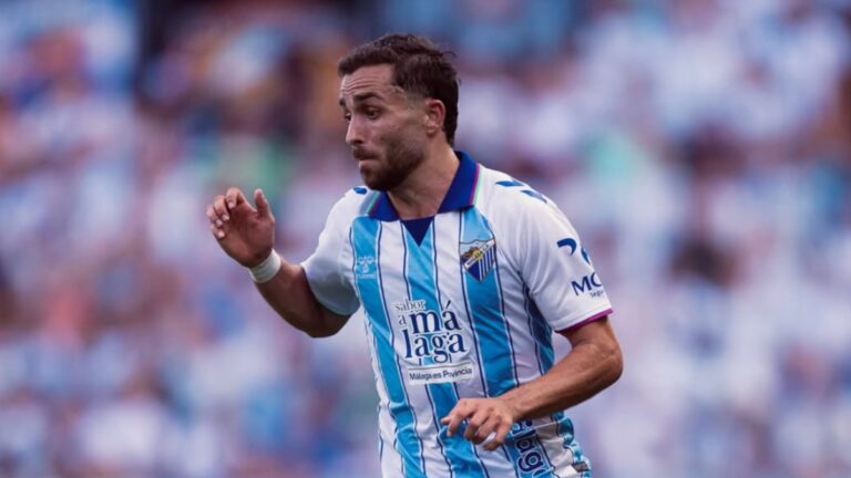 José Salinas, en un partido con el Málaga CF
