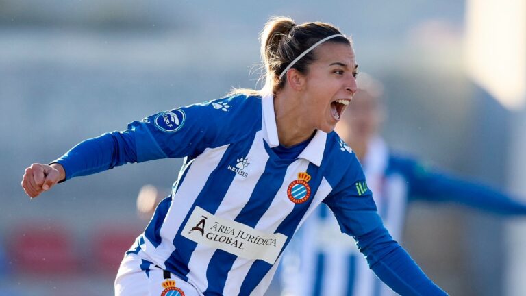 Judit Pablos celebra un gol con el Espanyol Femenino