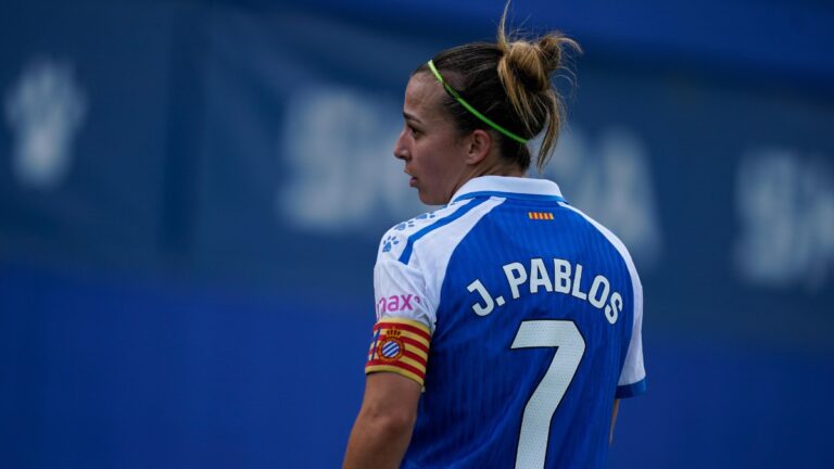 Judit Pablos luce el dorsal '7' como jugadora del Espanyol Femenino