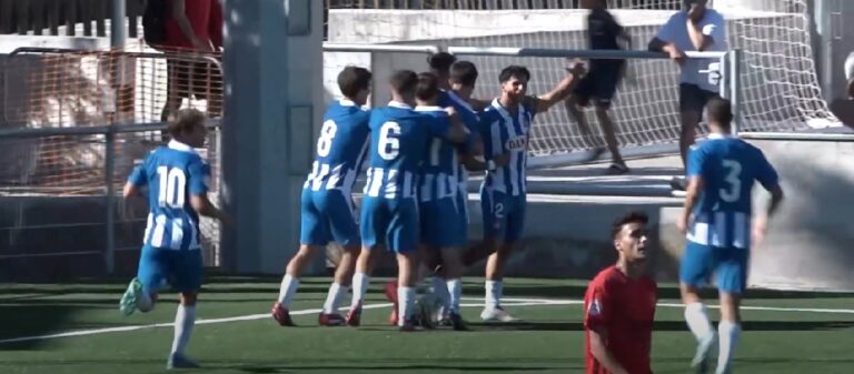 El Juvenil A festeja el primer gol ante la CF Damm