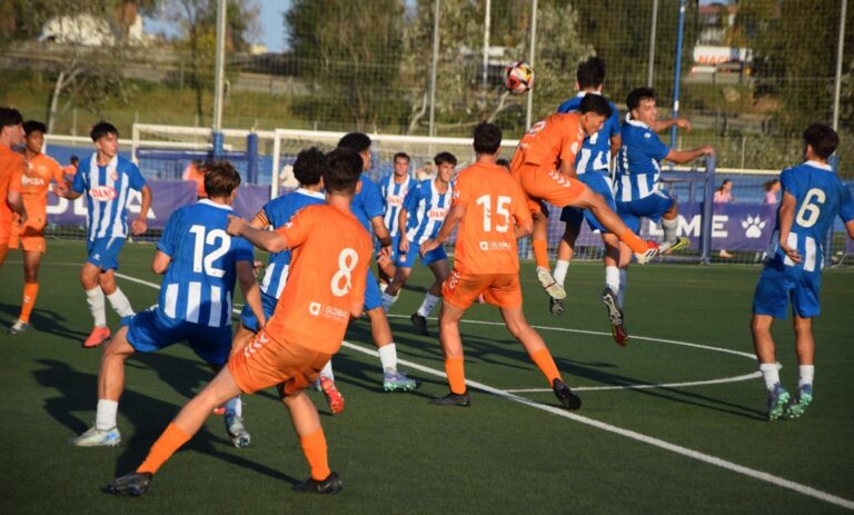 Victoria trabajada del Juvenil B ante el CE L'Hospitalet