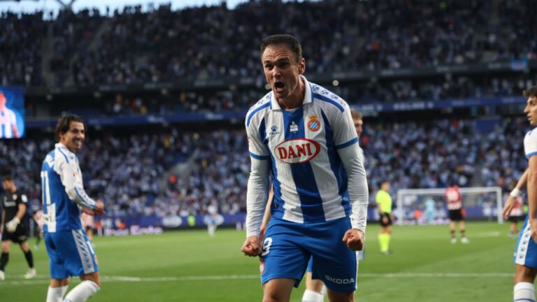 Kike García anota su gol número 7 en el RCDE Stadium en el Espanyol - Athletic Club de Bilbao