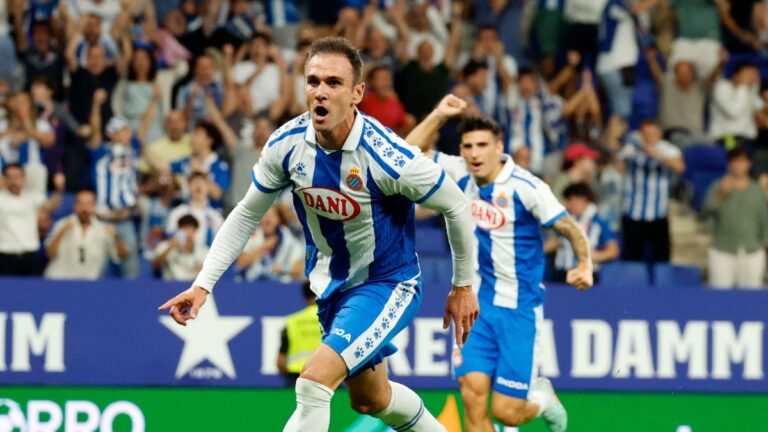 Kike García se estrena de penalti con el Espanyol para dar una victoria en el RCDE Stadium