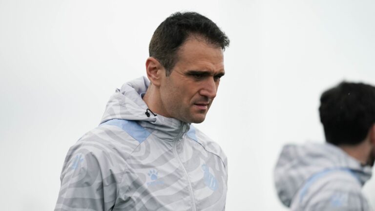 Kike García prepara en la CE Dani Jarque el partido ante el Real Oviedo
