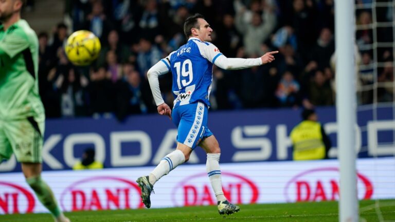 Kike García hizo el empate a uno en el RCDE Stadium entre el Espanyol y el Real Oviedo