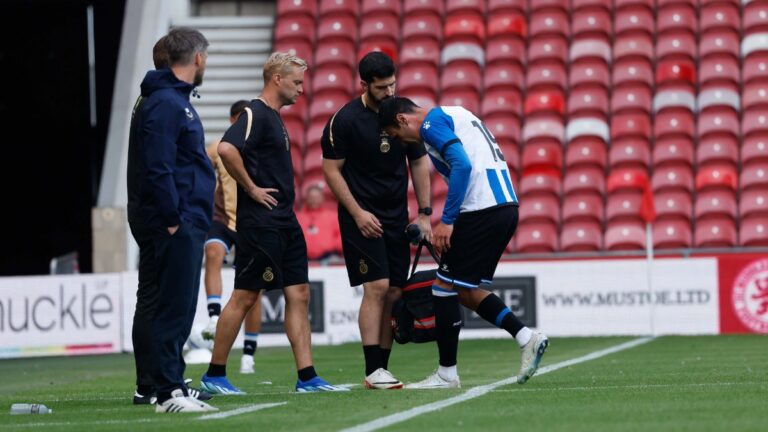 Kike García se retiró lesionado en el Boro - Espanyol de pretemporada