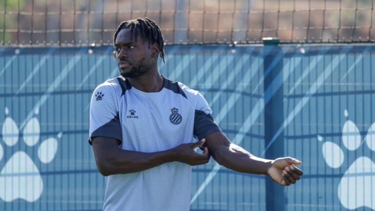 Landry Dimata y César Montes negocian su marcha del Espanyol