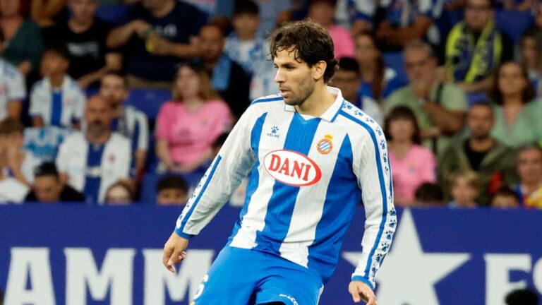 Leandro Cabrera: «Es una derrota dolorosa» Leandro Cabrera fue titular en el Espanyol - Villarreal CF