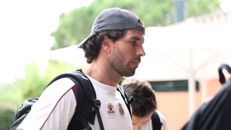 Leandro Cabrera, con la expedición del Espanyol en el primer stage de pretemporada