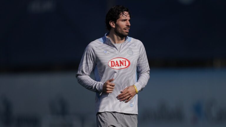 Leandro Cabrera: «Que el CTA pida perdón ya no sirve, los puntos no vuelven» Leandro Cabrera mira al Espanyol - Getafe CF