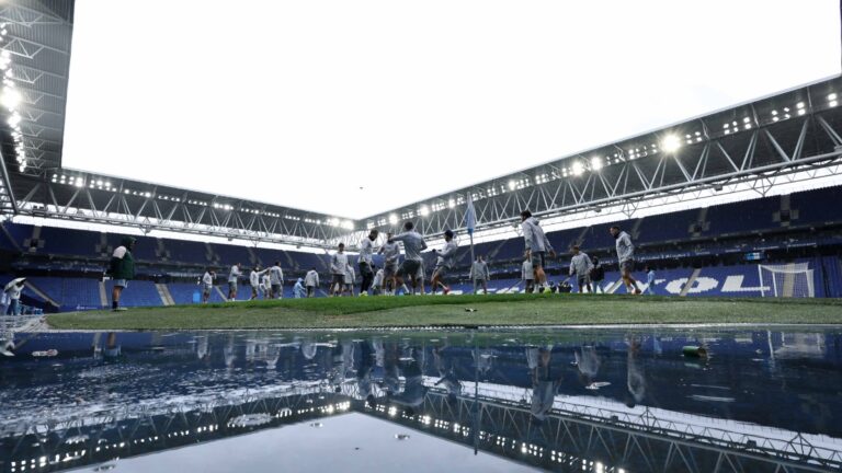 El Espanyol prepara el partido ante el RC Celta de Vigo sin Fernando Calero El Espanyol entrena en el RCDE Stadium mirando al RC Celta de Vigo