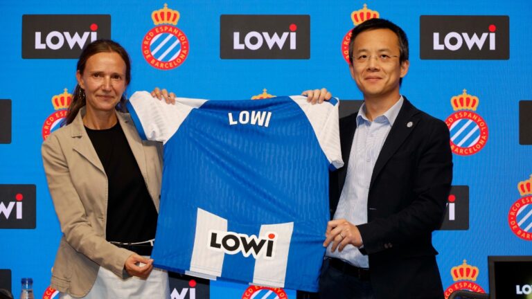 Lowi aparecerá en la parte trasera de la camiseta del Espanyol