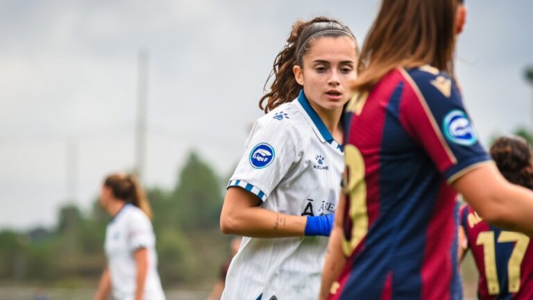Lucía Vallejo, en el Levante UD - Espanyol Femenino