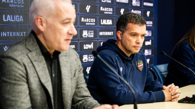 Luis Castro, durante su presentación como entrenador del Levante UD