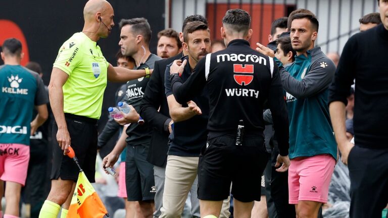 El Espanyol venció 1-2 al Rayo Vallecano con Hernández Hernández como árbitro principal