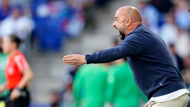 Manolo González, en el Espanyol - Real Betis