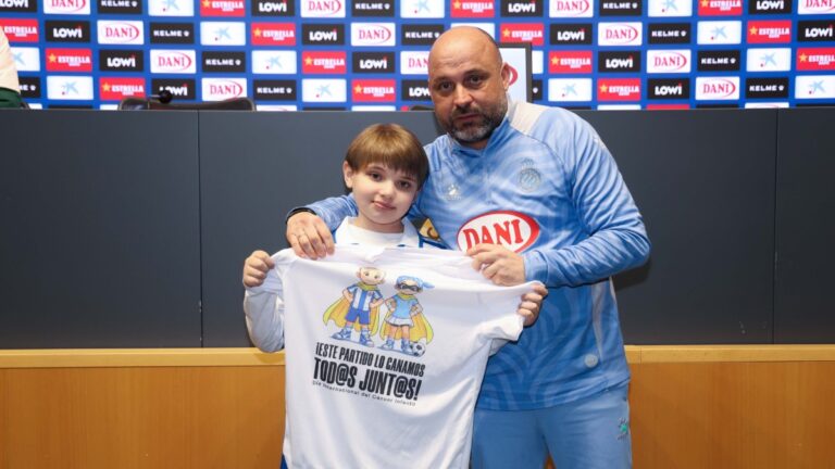 Manolo González y Héctor, después de la Rueda de Prensa previa al Espanyol - RC Celta de Vigo