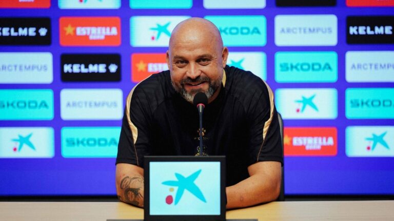 Manolo González: «El equipo es competitivo, pero nos toca demostrarlo» Manolo González trabaja en ganar con el Espanyol al Sevilla FC