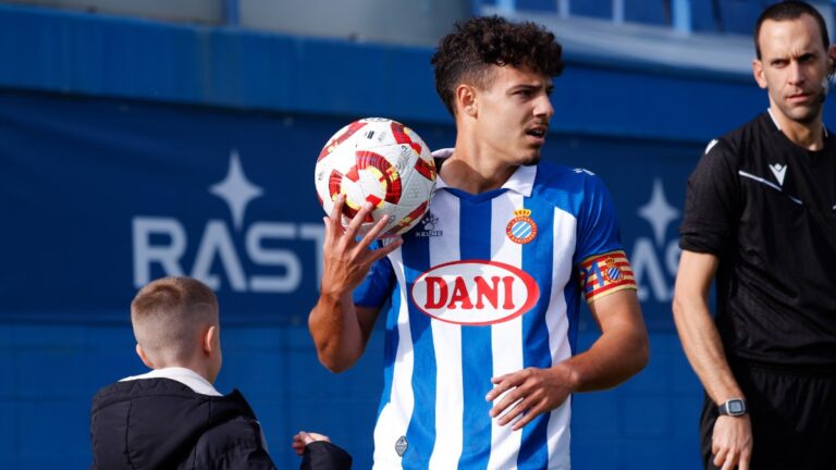 Marc Jurado es titular indiscutible en el Espanyol B